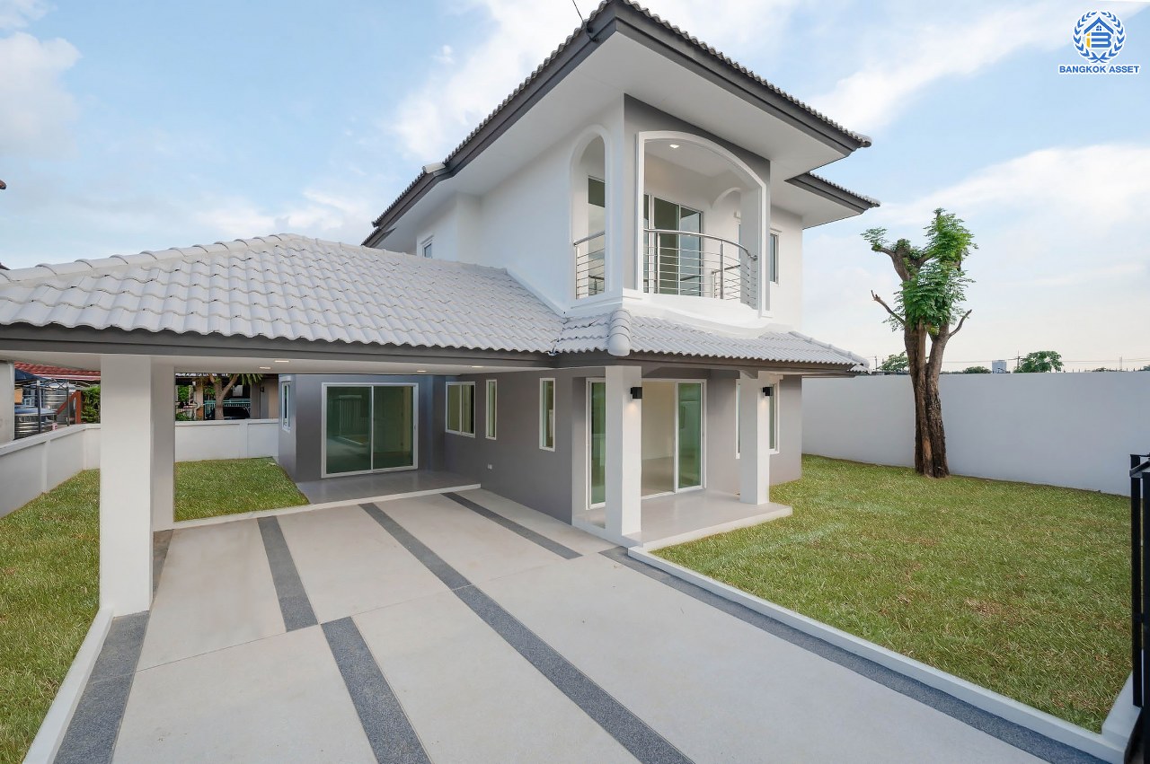 บ้านมือสองตกแต่งใหม่ โครงการ ประดับดาว5-6 ท่าอิฐ ตกแต่งครบครัน พร้อมอยู่ เนื้อที่ 69.7 ตร.ว. ฟังก์ชัน 4 ห้องนอน 2 ห้องน้ำ จอดรถได้ 2 คัน พื้นที่ใช้สอยกว้างขวาง บนทำเลที่ดีที่สุด เชื่อมต่อได้หลายเส้นทาง ใกล้รถไฟฟ้าสายสีม่วง "สถานีบางรักน้อยท่าอิฐ"